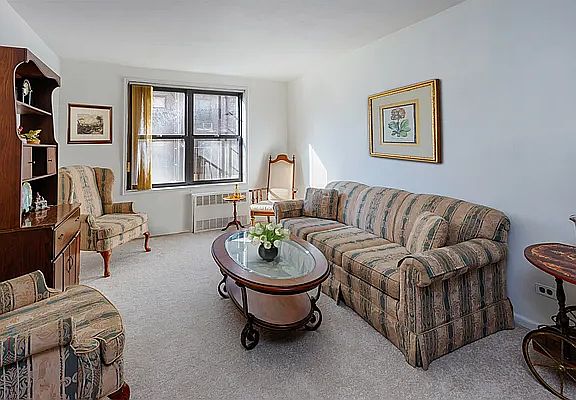 3rd image of 226-26 Union Tpke APT 2H