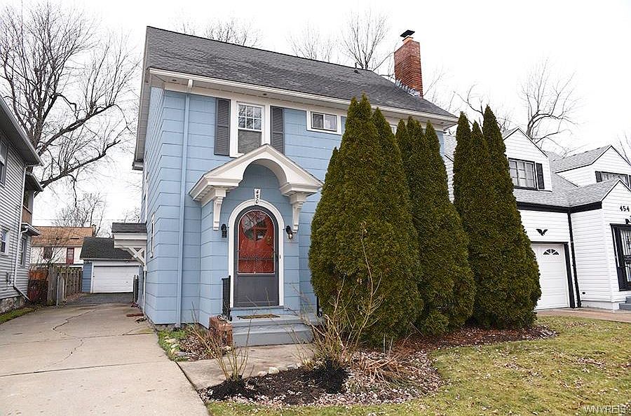 1st image of 450 Voorhees Ave
