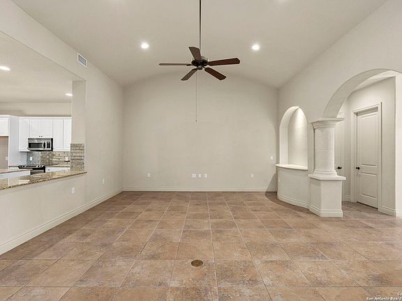 5th image of 6710 Ghia Lane