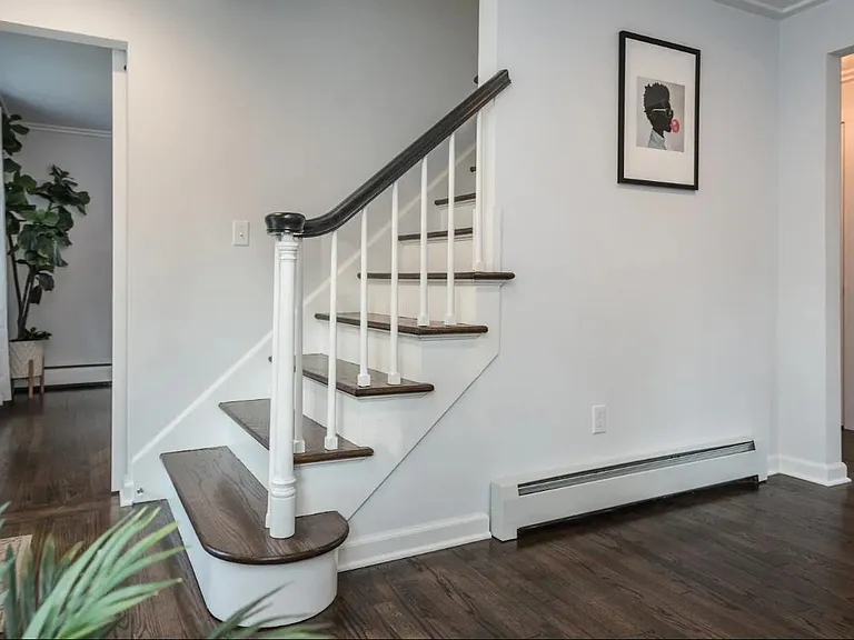 107 Valley Rd — Photo 8