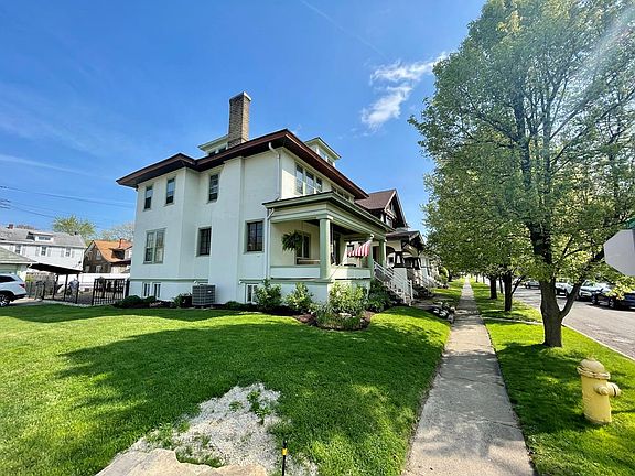 2nd image of 22 Laurel Ave