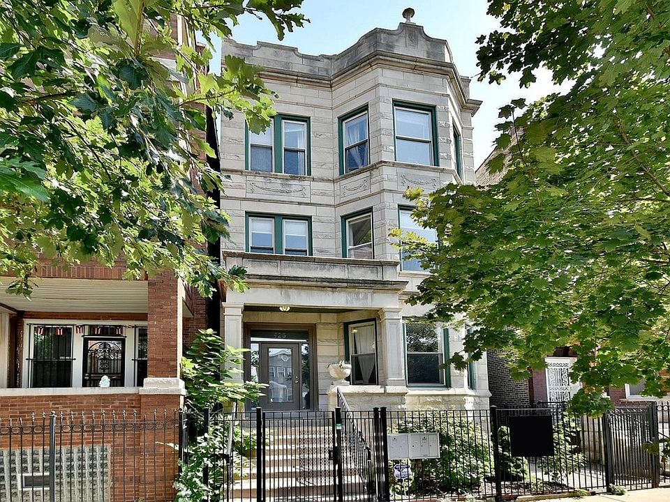 1st image of 925 N Mozart St APT 2R