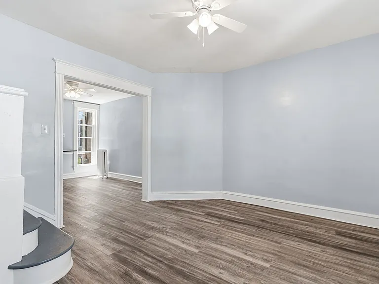 5062 Homestead St — Photo 3