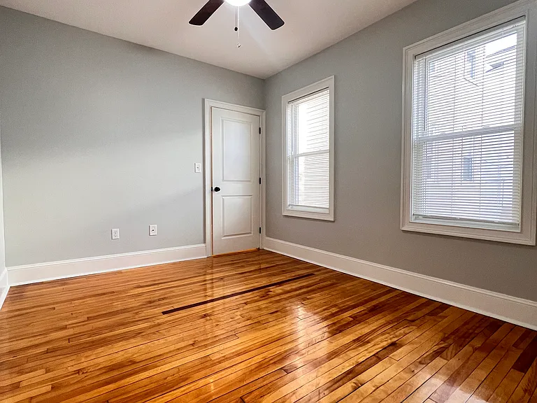 12 Winfield St #3R — Photo 12
