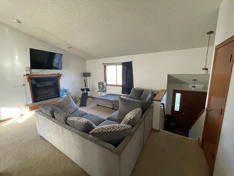 740 Bella Vista Dr — Photo 5