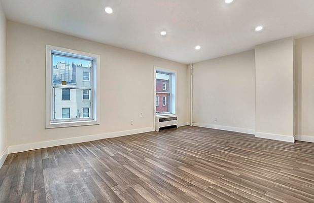 1st image of 139 Montague St #4