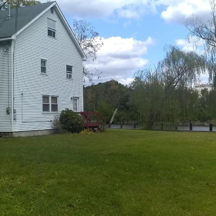 2nd image of 20 Berkley Rd