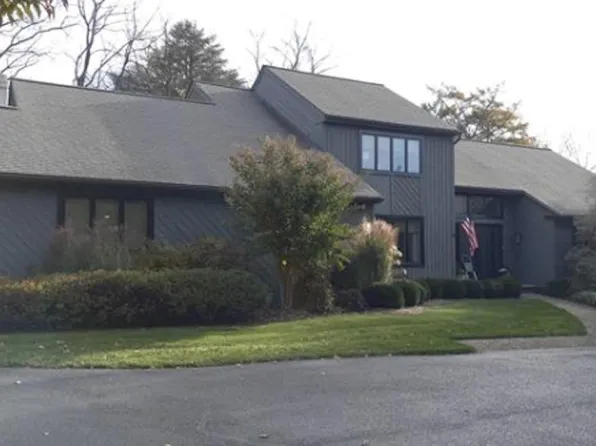 17 Montbard Dr, Chadds Ford, PA 19317