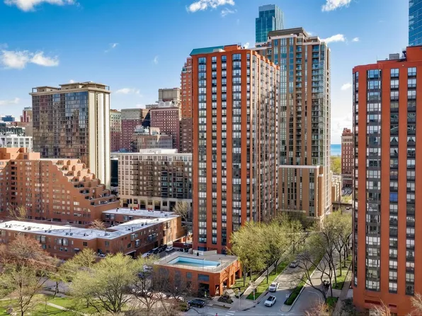 899 S Plymouth Ct APT 2010, Chicago, IL 60605