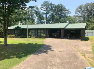 208 Mountain View Dr, Centre, AL 35960