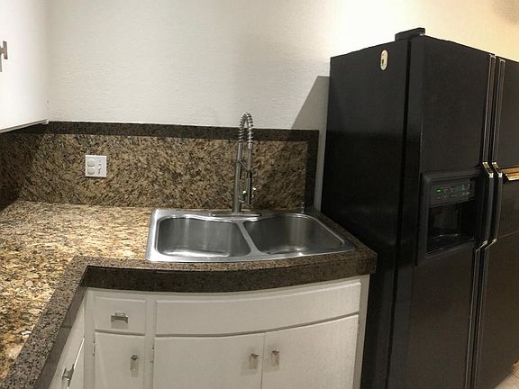 Stainless steel sink