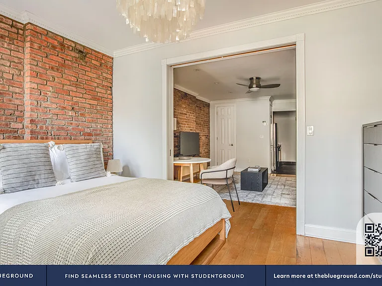 120 Christopher St #4 — Photo 11