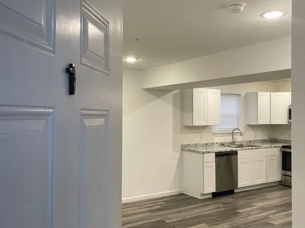 405 Doxey St #1, Strafford, MO 65757