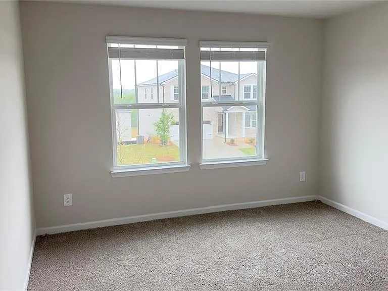 327 Valley Oak Dr — Photo 16