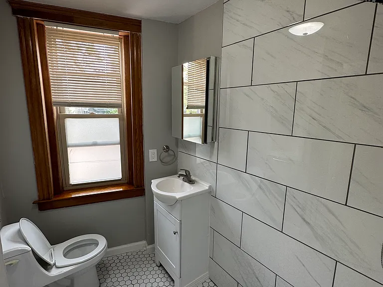 99 Hancock St #B — Photo 4