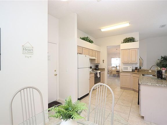 5th image of 2598 Chatham Cir