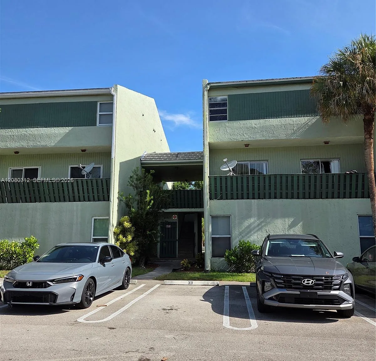 Sun And Lake Condo — Photo 2