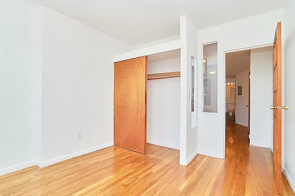 Rented by REAL New York | media 7