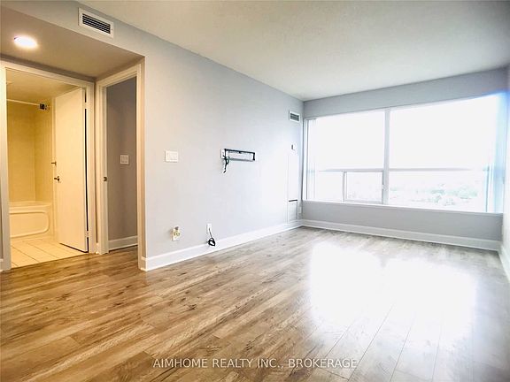 2nd image of 36 Lee Centre Dr #1101