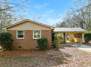 1618 Longleaf Dr, Charlotte, NC 28210