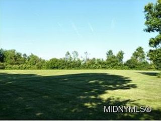2nd image of 4269 Hawthorne Dr