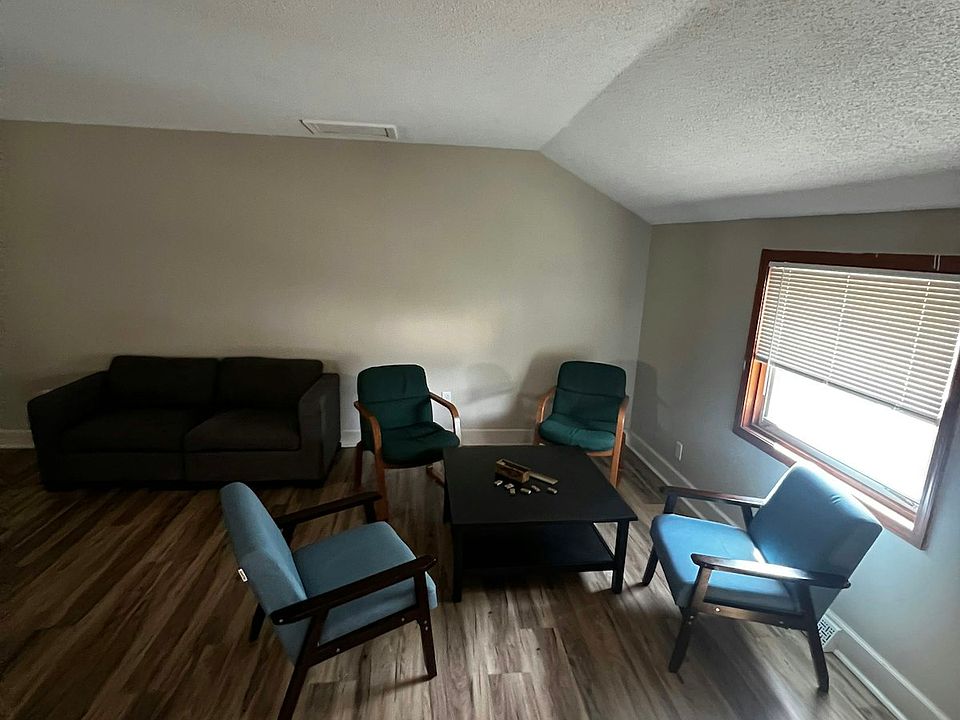 1st image of 101 N Berrien St APT 3