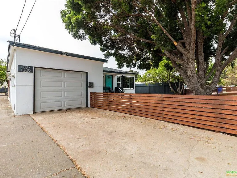 1205 Grove Ave — Photo 13