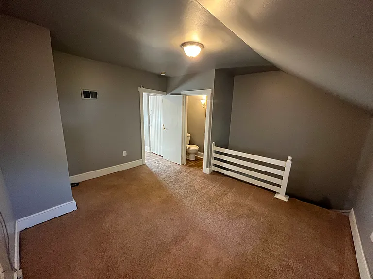 Main bedroom.