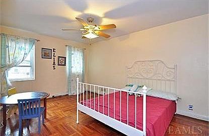 5th image of 3238 Irwin Ave