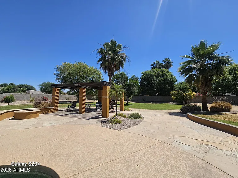 5118 W Winston Dr — Photo 21