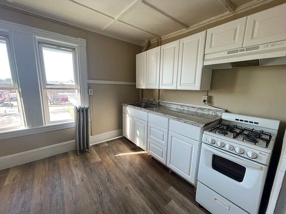 1st image of 9 Dalton Ave #5