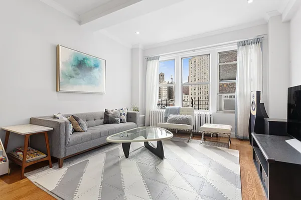 Rented by Compass | media 2