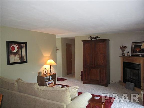 4th image of 2721 W Overbrook Dr