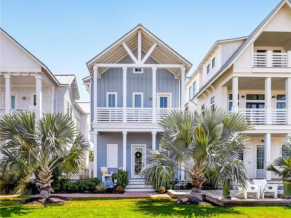 220 Laughter Ln, Port Aransas, TX 78373