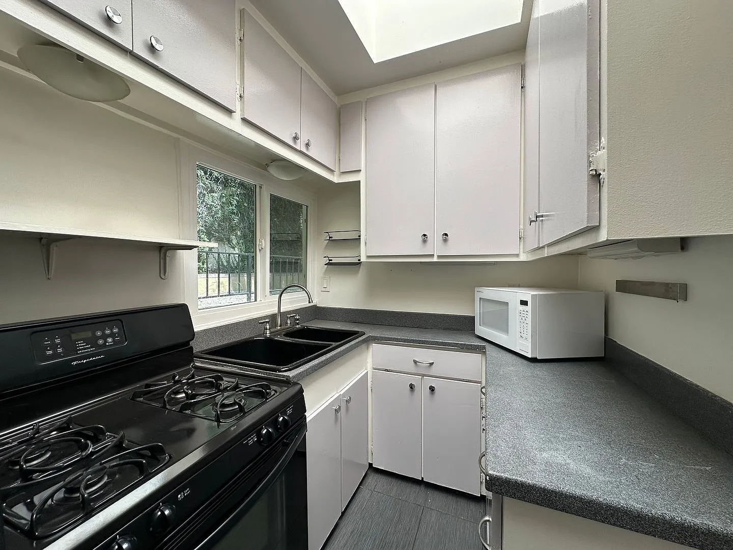 1947 Wilcox Avenue — Photo 1