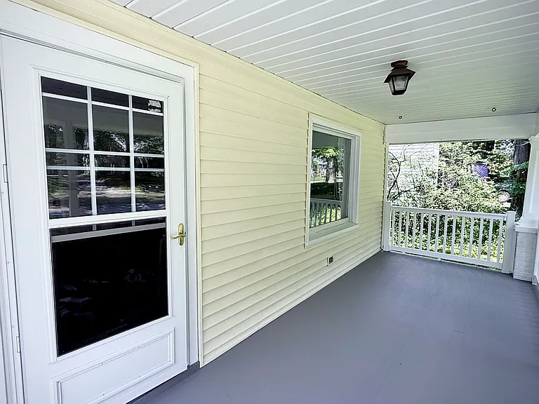 284 Castle Blvd — Photo 12