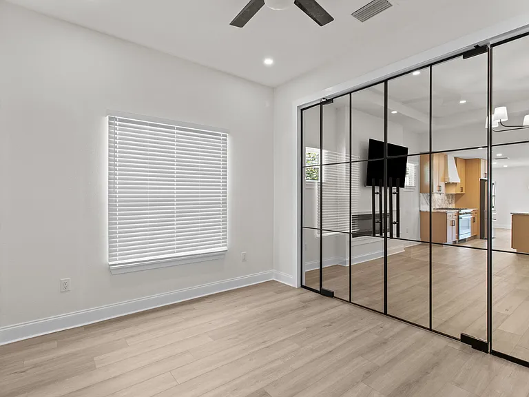 Bedroom 4/office