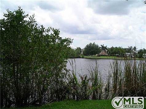 2nd image of 662 SE Norsemen Dr