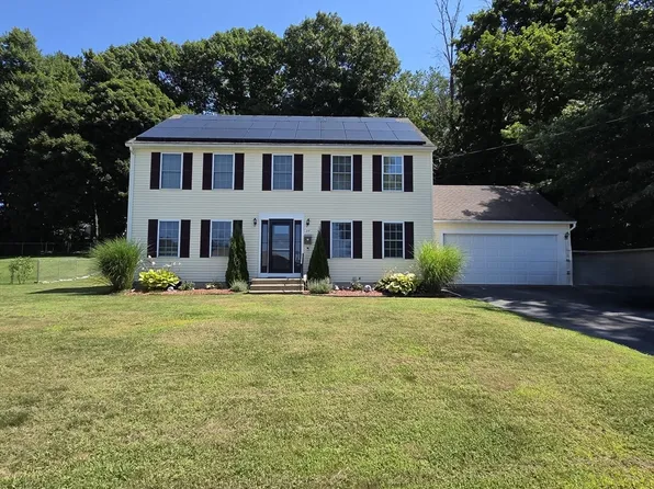 29 Cushing Rd, Webster, MA 01570