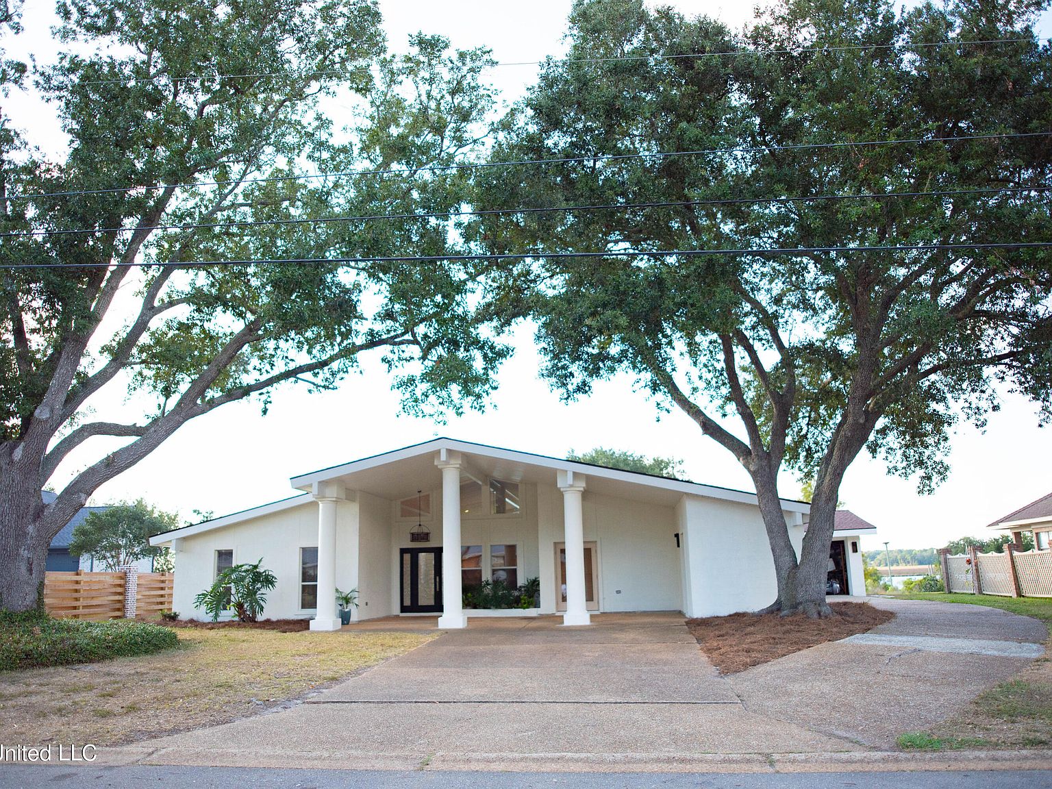 933 N Shore Dr, Biloxi, MS 39532 Zillow