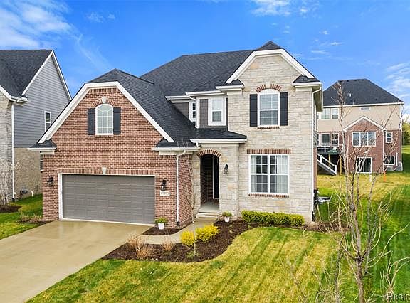 2nd image of 47975 Leland Dr #25