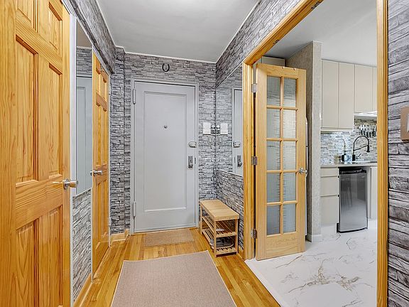 2nd image of 1119 Ocean Pkwy APT 4A