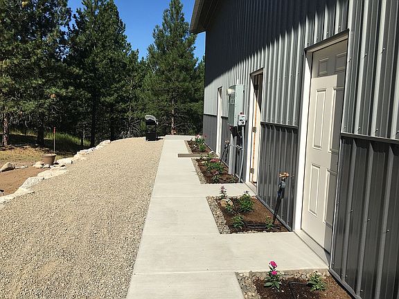 Concrete walkways & Planters