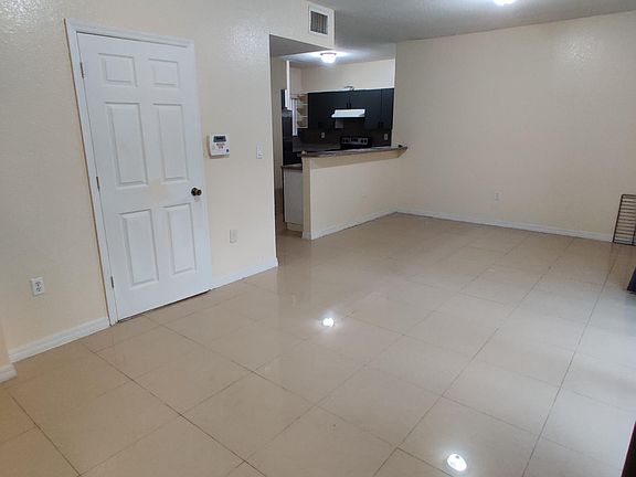 2nd image of 640 SW 11th St