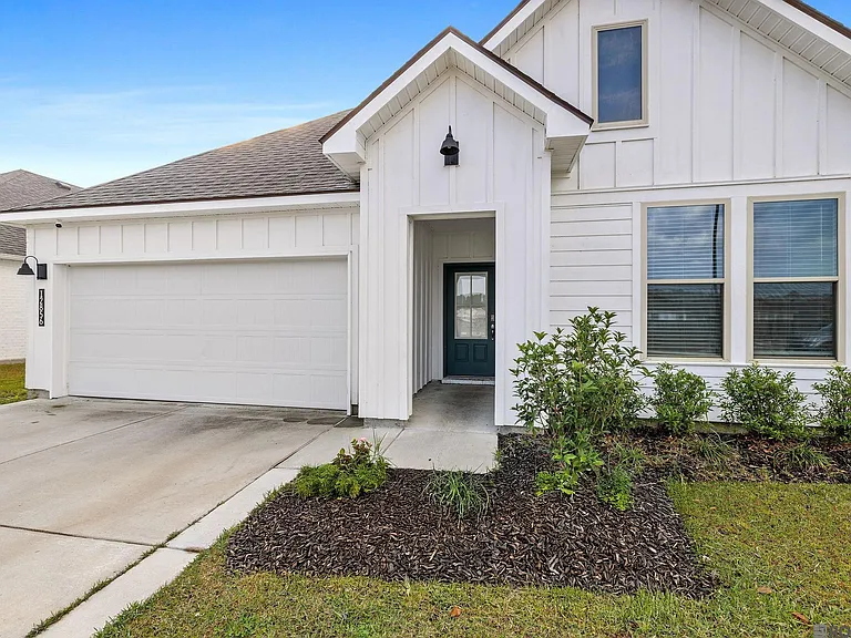 12856 Silverbell Ave — Photo 3