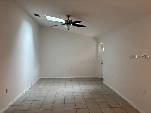 2780 Cypress Dr #B — Photo 5