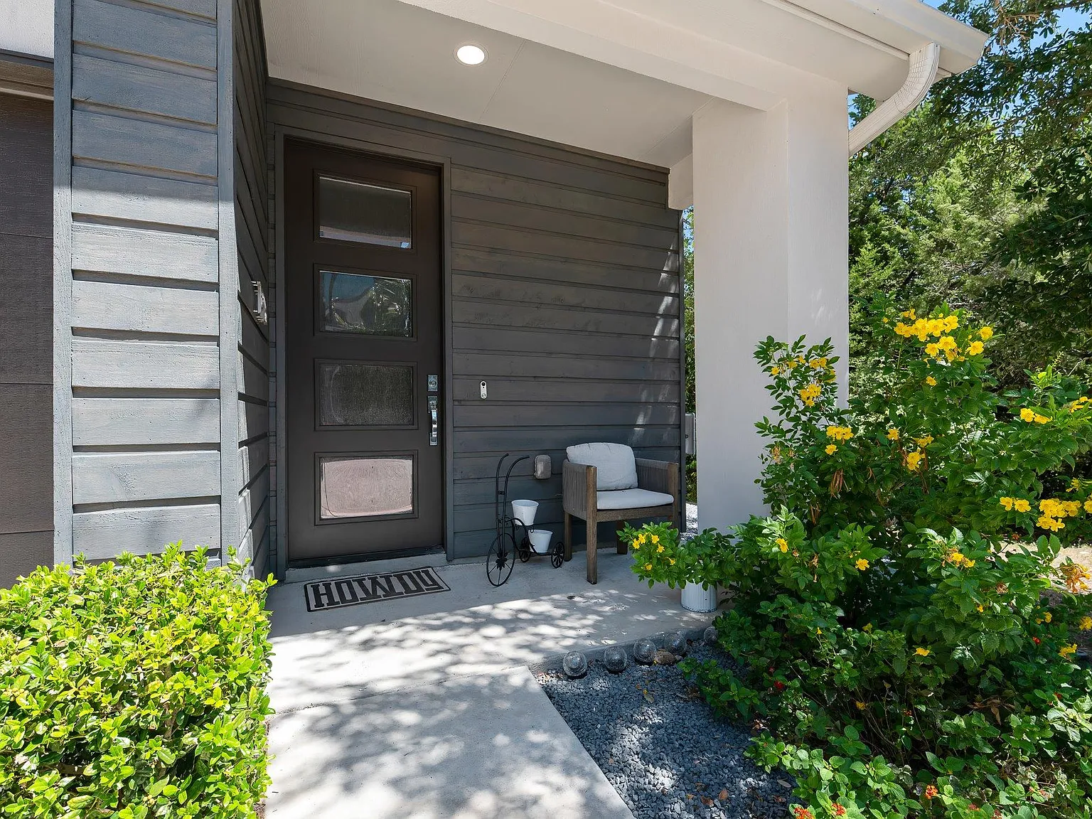 3 bed, 2.5 bath, 1781 sqft, $4,500 — Photo 2