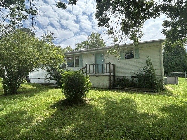 1st image of 257 Overlook Dr
