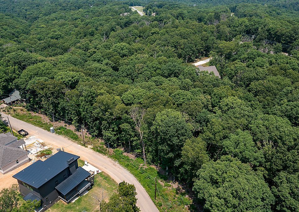 1st image of Chichester Cir