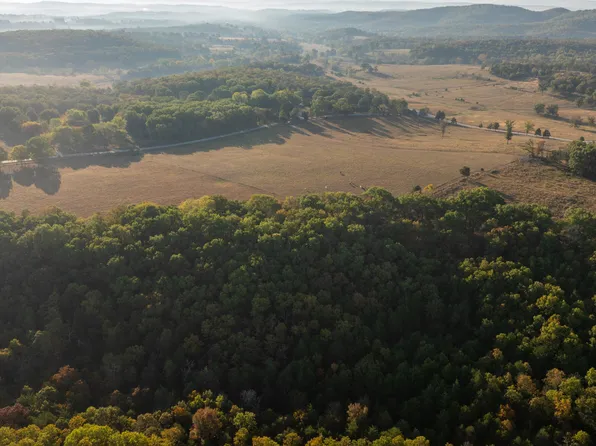 000 Uu Highway, Garrison, MO 65657